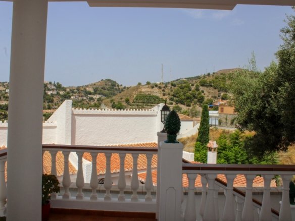 4 Bedroom 4 Bathroom Villa in Almunecar - Caza De Casa