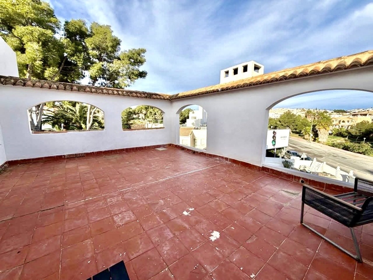 6 Bed 2 Bath Villa in Villamartin - Caza De Casa