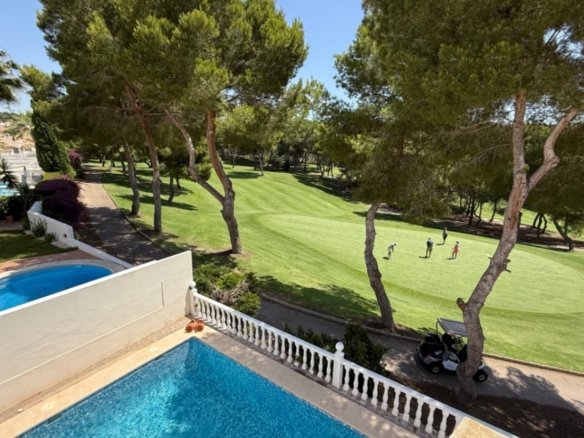 4 Bedroom 2 Bathroom Villa in Orihuela - Caza De Casa