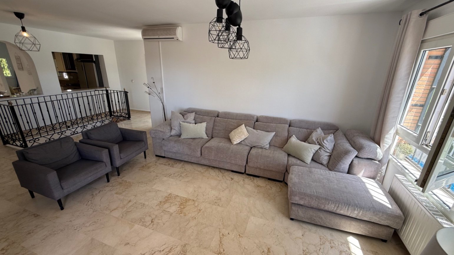 4 Bedroom 2 Bathroom Villa in Orihuela - Caza De Casa