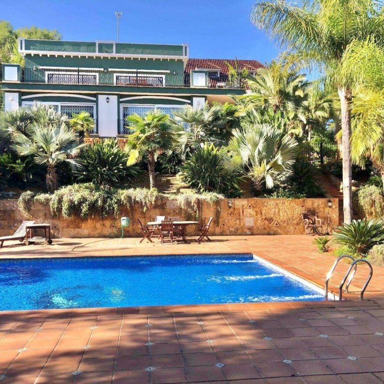 6 Bedroom 10 Bathroom Villa in El Palmar - Caza De Casa