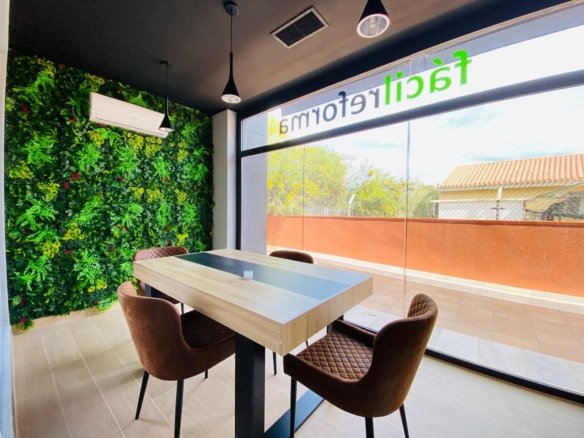 1 Bathroom Commercial in Orihuela Costa - Caza De Casa