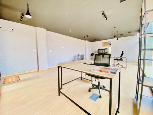 1 Bathroom Commercial in Orihuela Costa - Caza De Casa