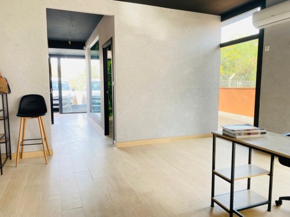 1 Bathroom Commercial in Orihuela Costa - Caza De Casa