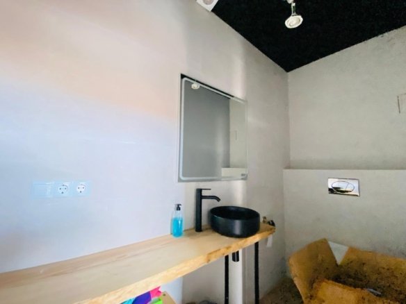 1 Bathroom Commercial in Orihuela Costa - Caza De Casa