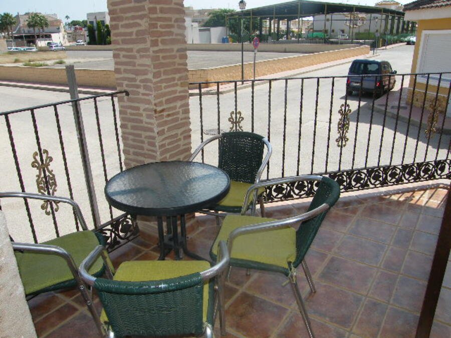 6 Bedroom 4 Bathroom Town House in Daya Nueva - Caza De Casa