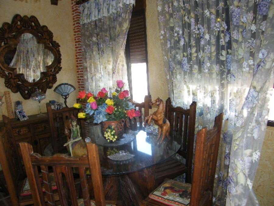 6 Bedroom 4 Bathroom Town House in Daya Nueva - Caza De Casa