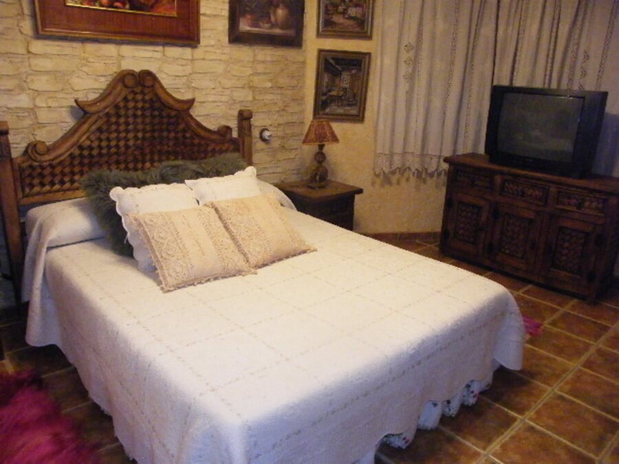 6 Bedroom 4 Bathroom Town House in Daya Nueva - Caza De Casa