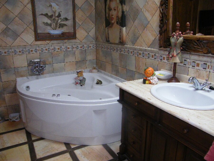 6 Bedroom 4 Bathroom Town House in Daya Nueva - Caza De Casa