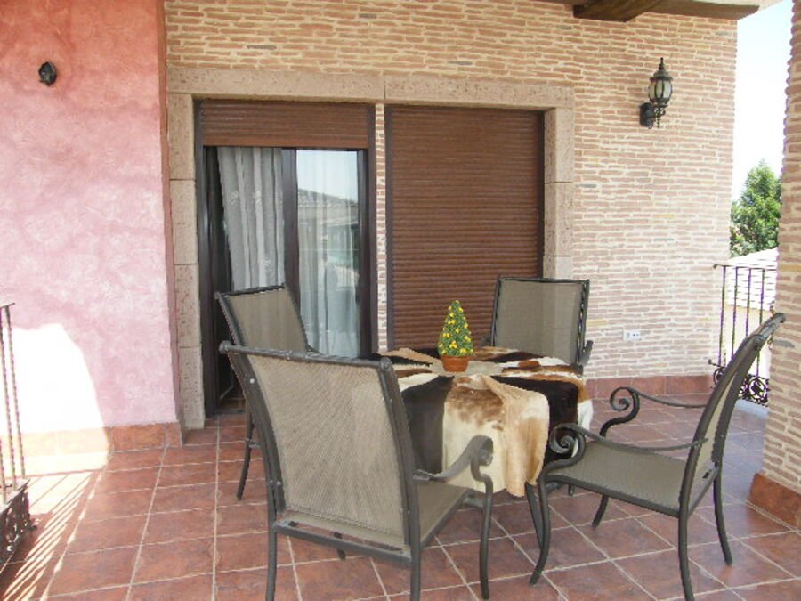 6 Bedroom 4 Bathroom Town House in Daya Nueva - Caza De Casa