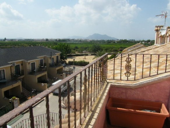 6 Bedroom 4 Bathroom Town House in Daya Nueva - Caza De Casa
