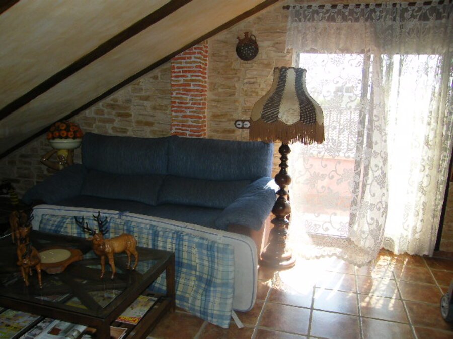 6 Bedroom 4 Bathroom Town House in Daya Nueva - Caza De Casa