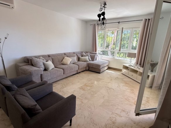 4 Bedroom 2 Bathroom Villa in Orihuela - Caza De Casa