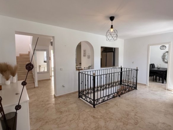 4 Bedroom 2 Bathroom Villa in Orihuela - Caza De Casa