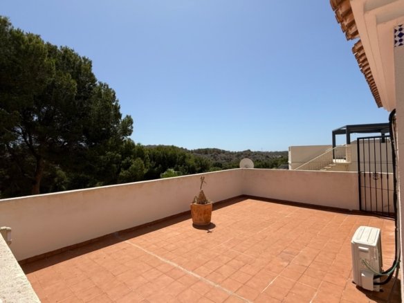 4 Bedroom 2 Bathroom Villa in Orihuela - Caza De Casa