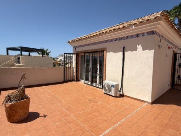 4 Bedroom 2 Bathroom Villa in Orihuela - Caza De Casa