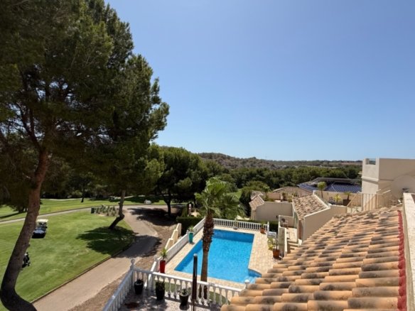 4 Bedroom 2 Bathroom Villa in Orihuela - Caza De Casa