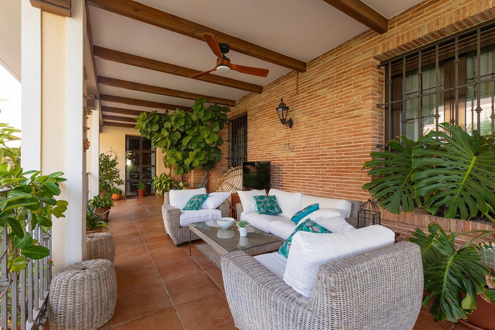 7 Bedroom 7 Bathroom Villa in Torrevieja - Caza De Casa