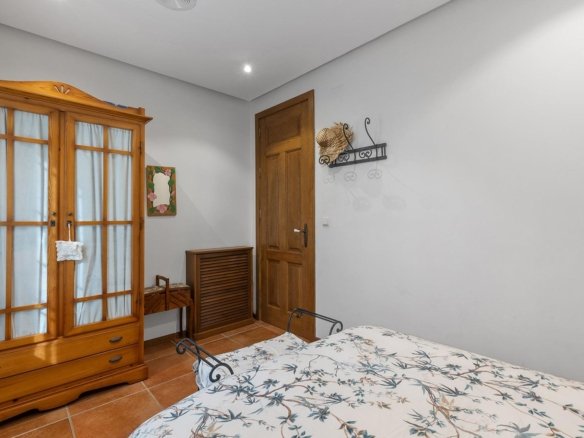 7 Bedroom 7 Bathroom Villa in Torrevieja - Caza De Casa
