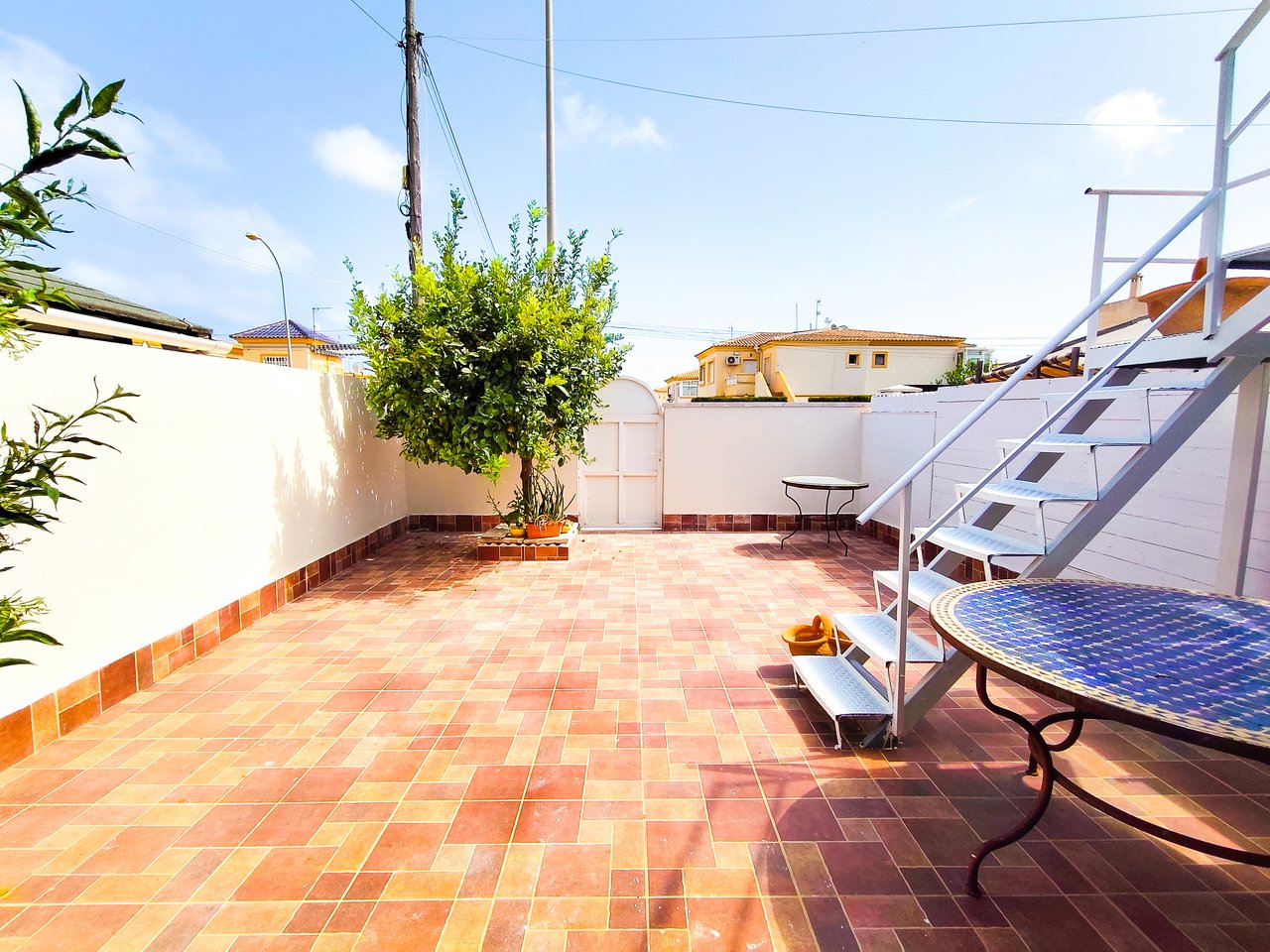 3 Bed 1 Bath Town House in Playa Flamenca - Caza De Casa