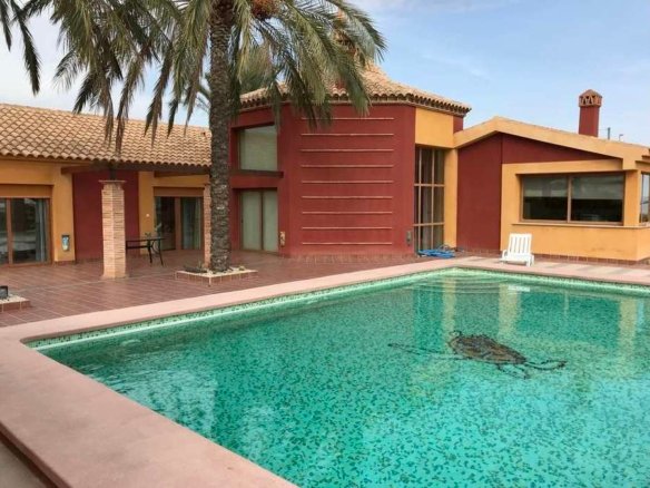 5 Bedroom 3 Bathroom Country House in Totana - Caza De Casa