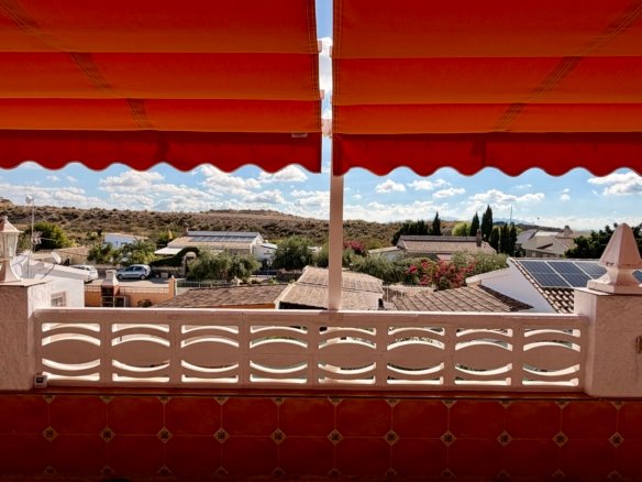 3 Bedroom 2 Bathroom Villa in Fortuna - Caza De Casa