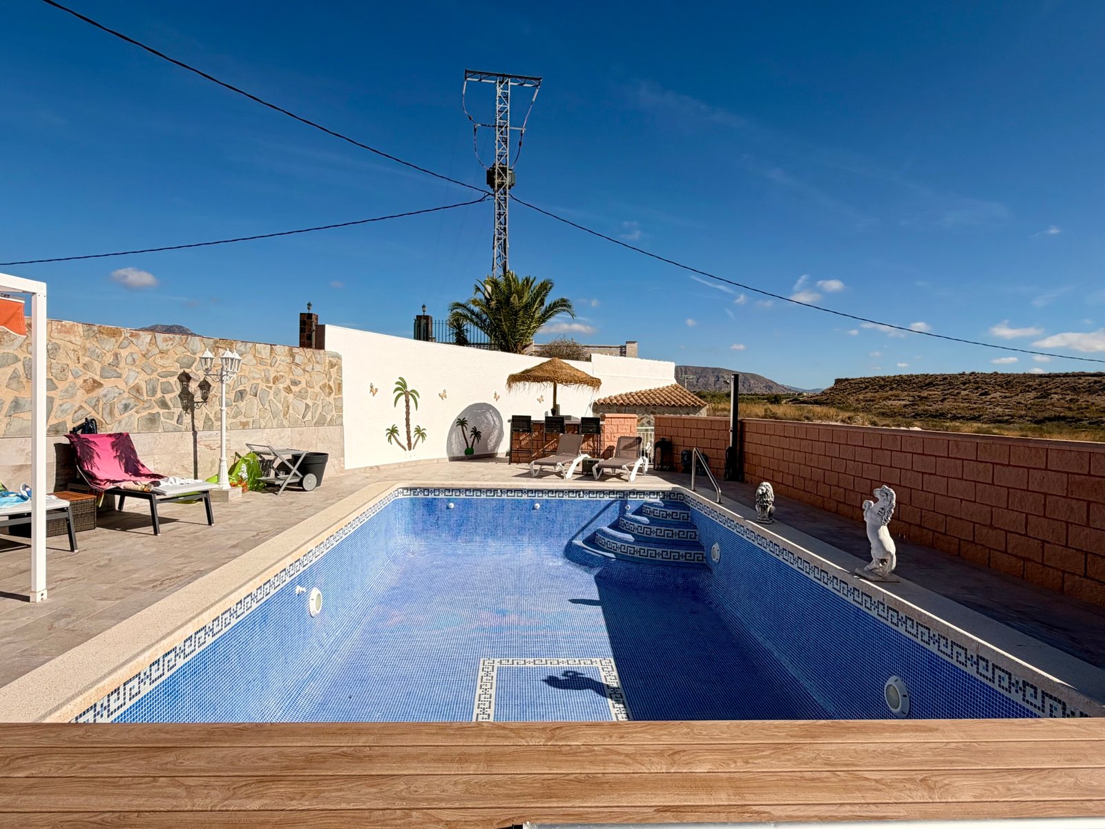 3 Bedroom 2 Bathroom Villa in Fortuna - Caza De Casa