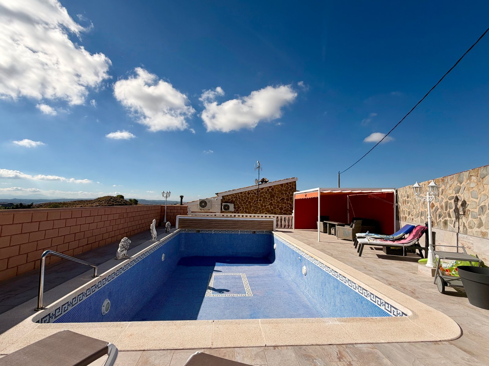 3 Bedroom 2 Bathroom Villa in Fortuna - Caza De Casa
