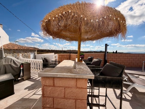 3 Bedroom 2 Bathroom Villa in Fortuna - Caza De Casa