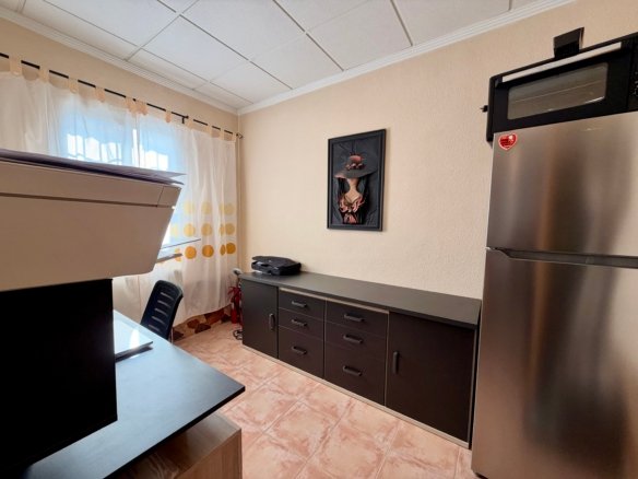 3 Bedroom 2 Bathroom Villa in Fortuna - Caza De Casa