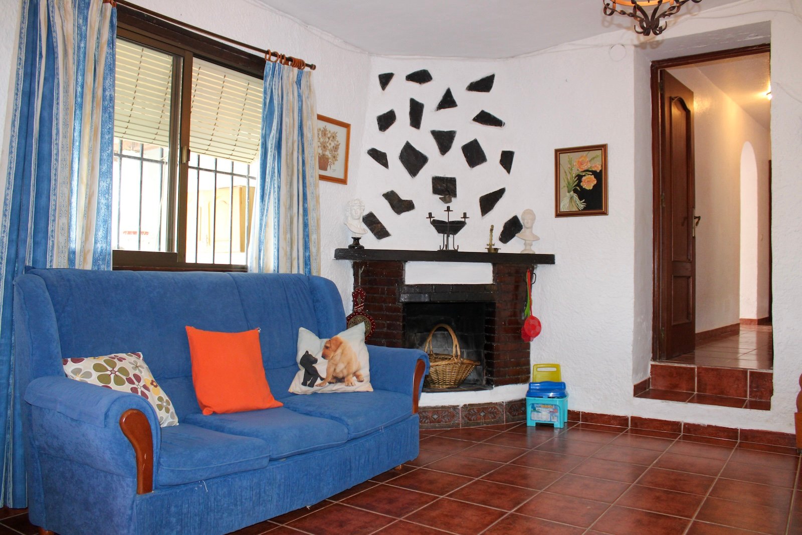 4 Bedroom 2 Bathroom Villa in Nerja - Caza De Casa