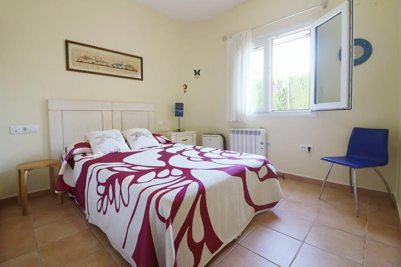 3 Bedroom 2 Bathroom Villa in Oliva - Caza De Casa