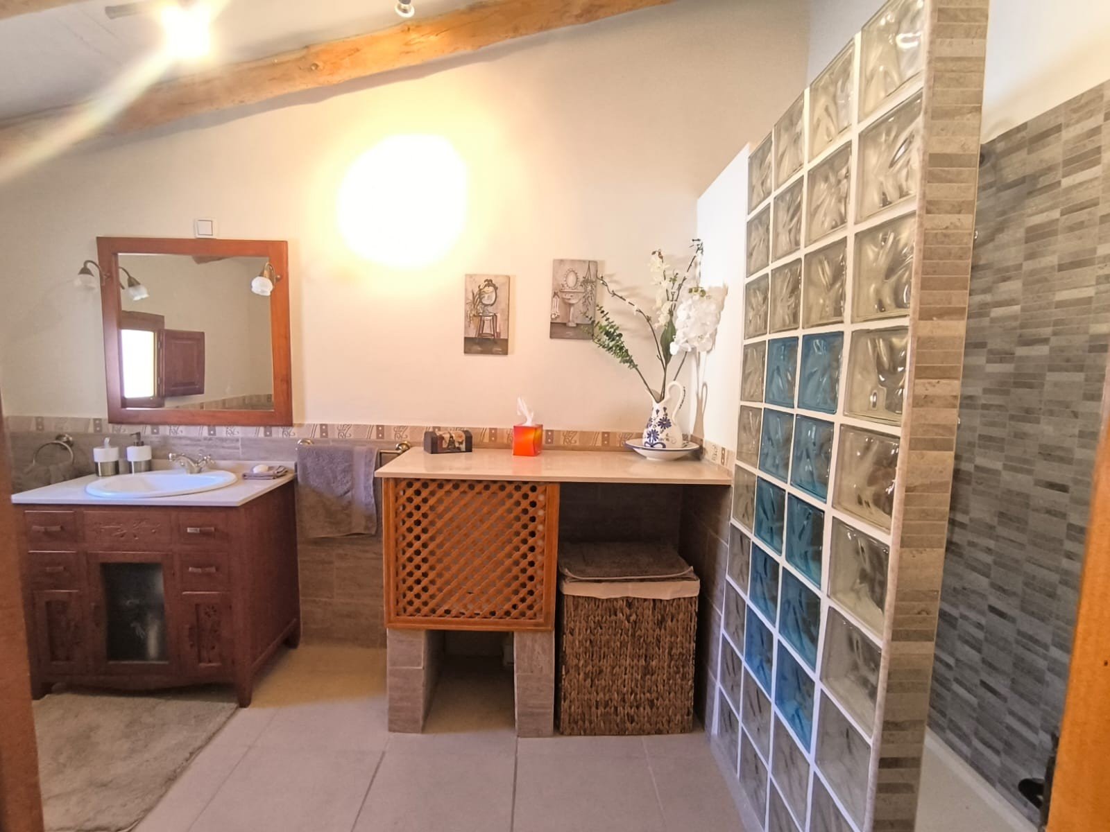 1818df6c64137594 4 Bedroom 2 Bathroom Villa in Chinorlet - Caza De Casa