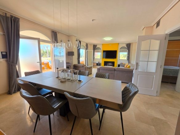 4 Bedroom 4 Bathroom Villa in Pinoso - Caza De Casa