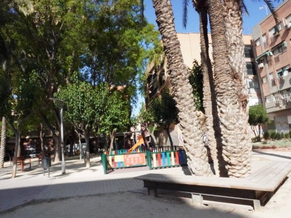 Commercial in Murcia - Caza De Casa
