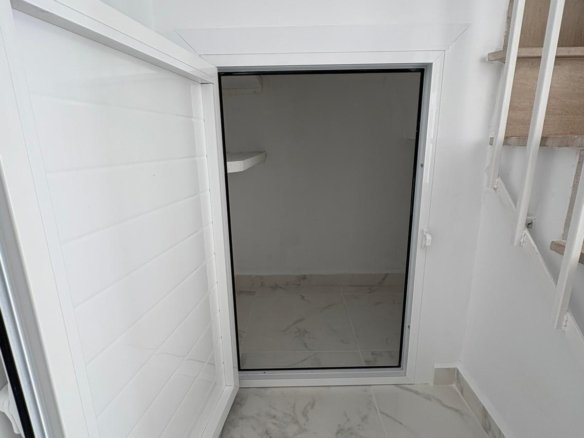 3 Bedroom 2 Bathroom Town House in Torrevieja - Caza De Casa