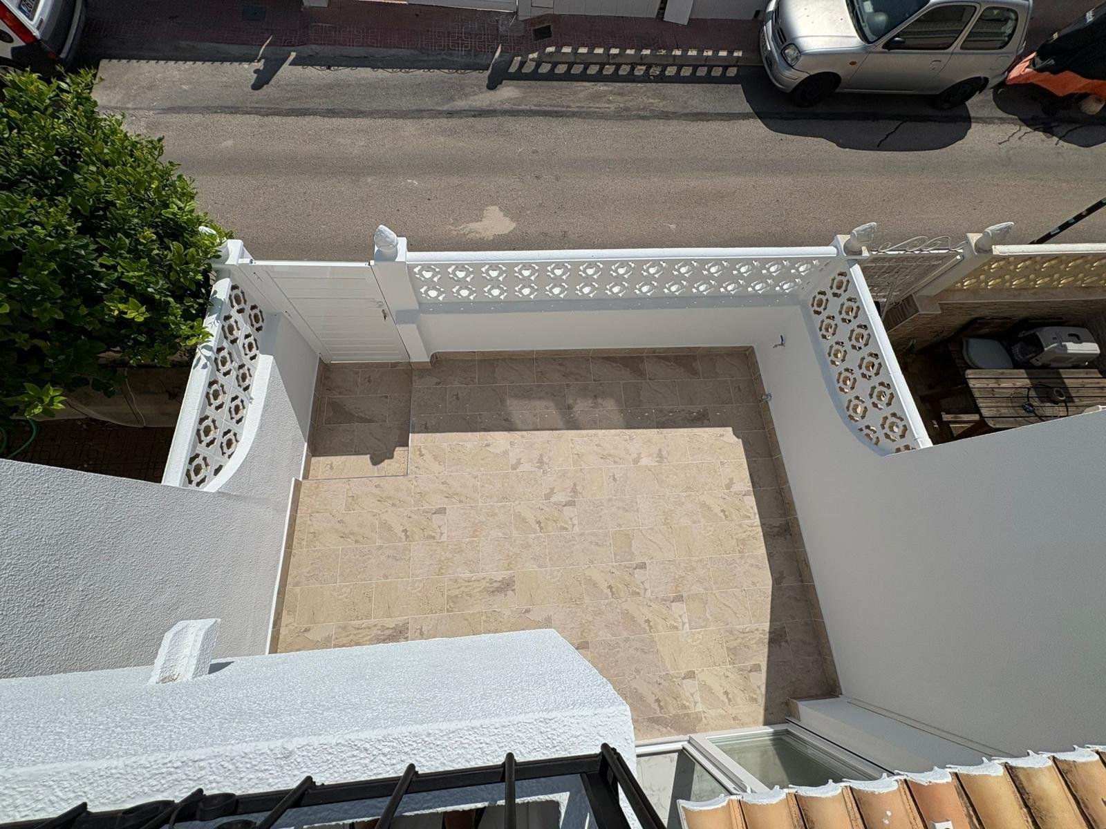 3 Bedroom 2 Bathroom Town House in Torrevieja - Caza De Casa