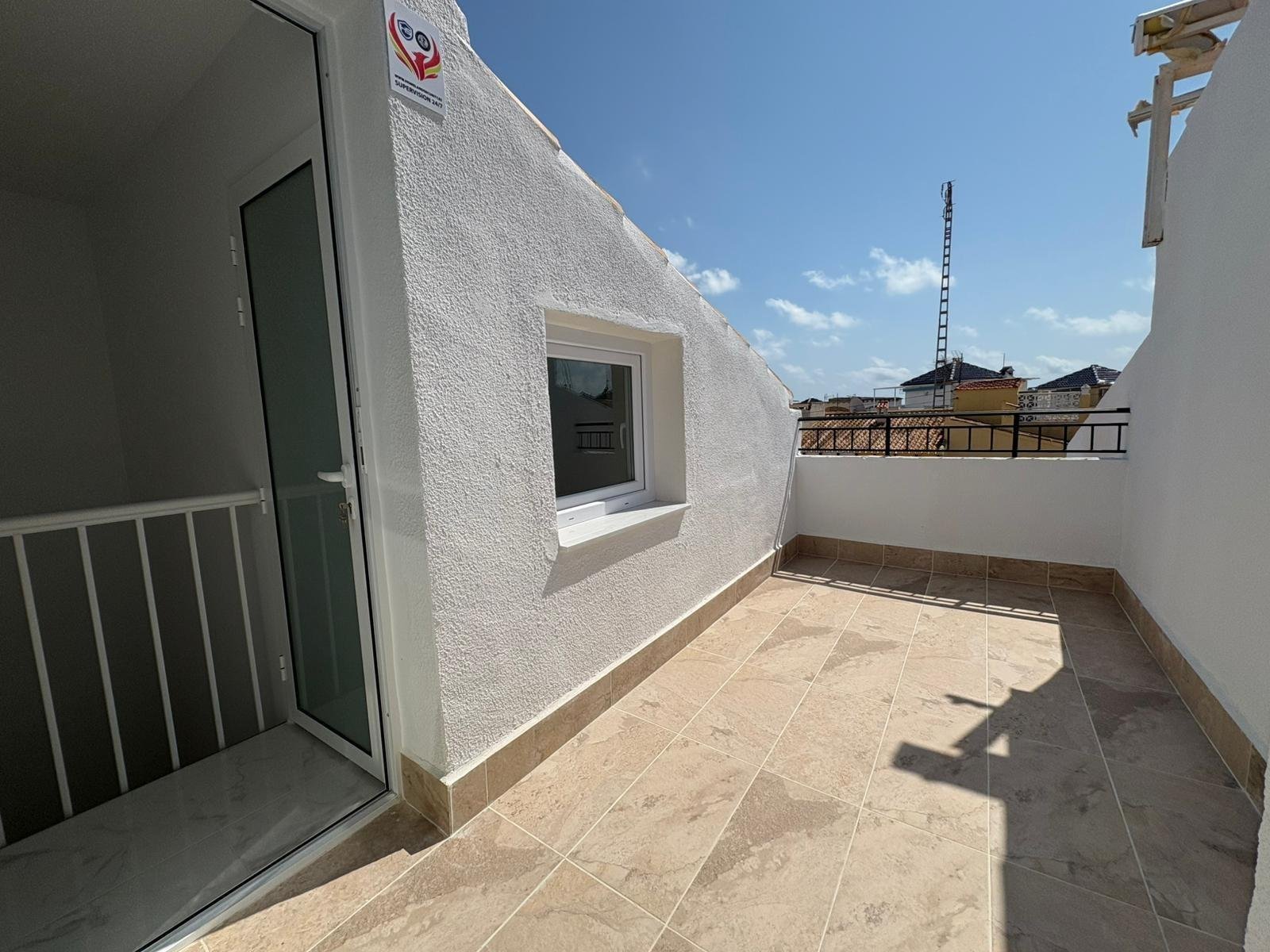 3 Bedroom 2 Bathroom Town House in Torrevieja - Caza De Casa