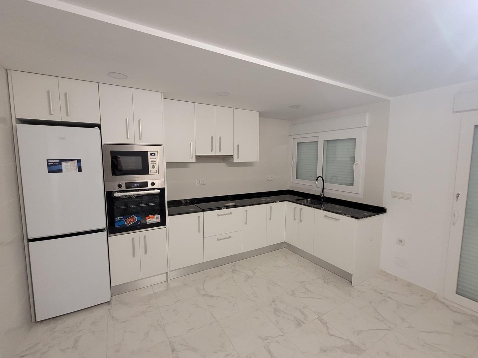 3 Bedroom 2 Bathroom Town House in Torrevieja - Caza De Casa