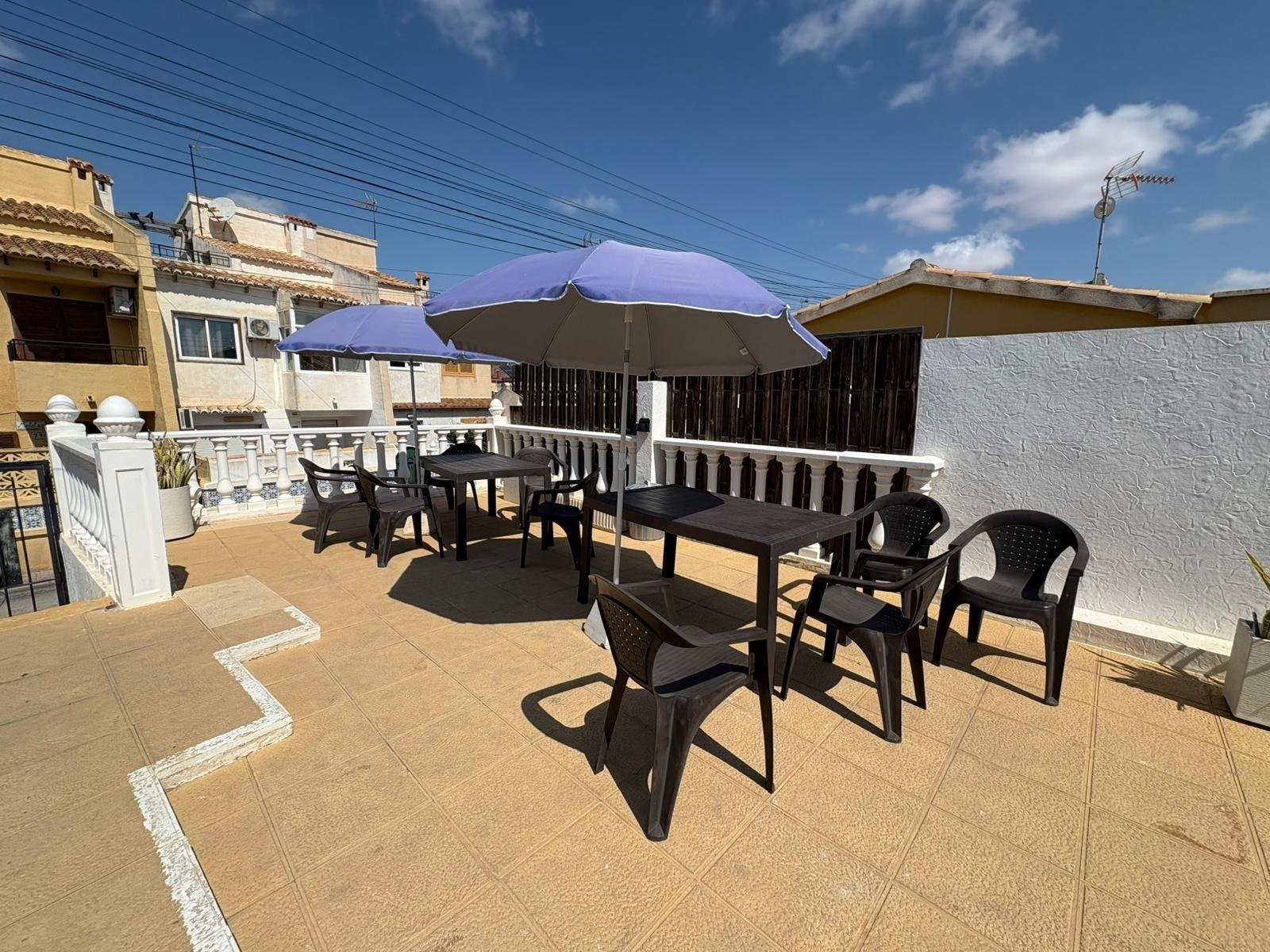 3 Bedroom 2 Bathroom Town House in Torrevieja - Caza De Casa