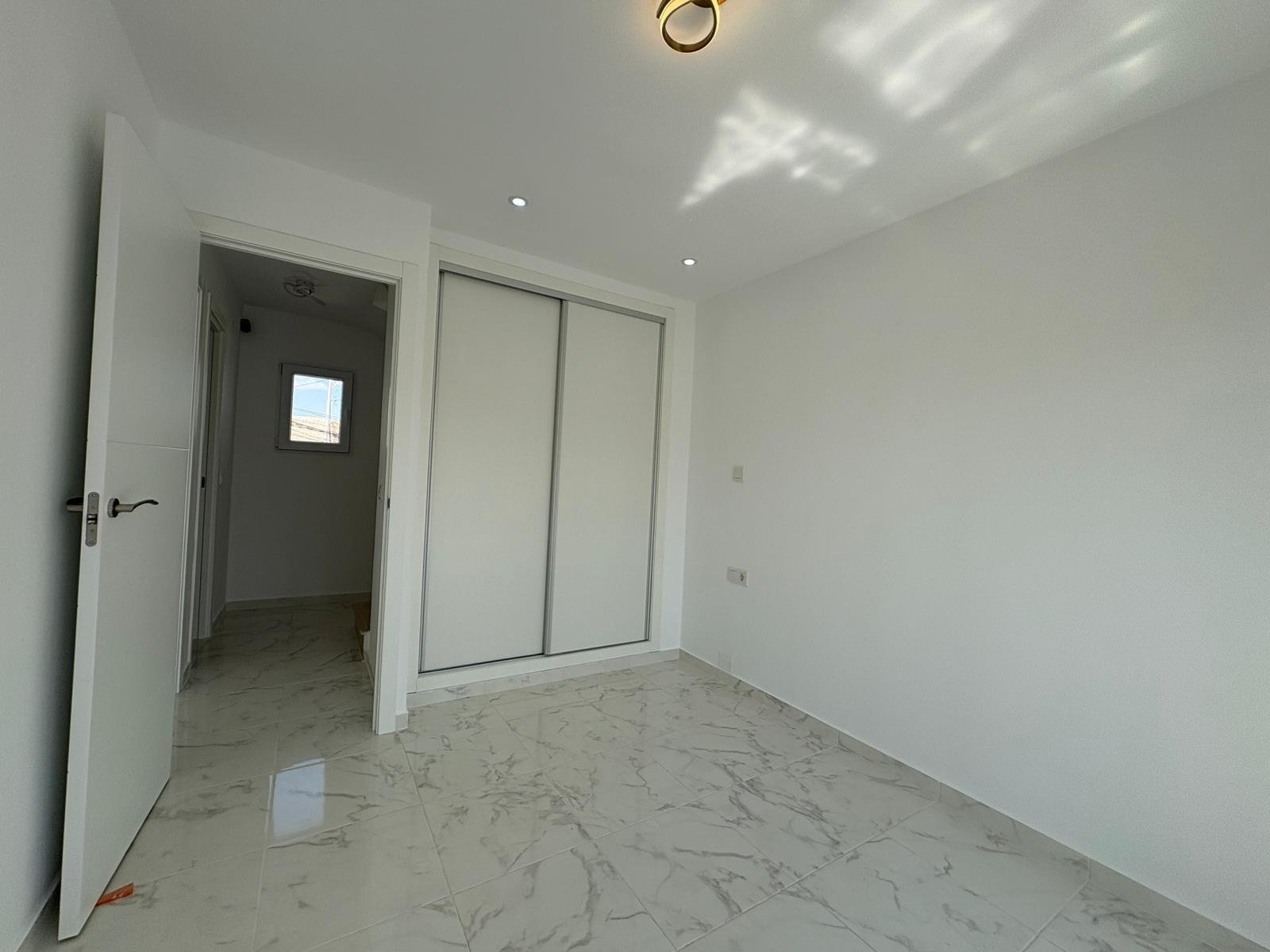 3 Bedroom 2 Bathroom Town House in Torrevieja - Caza De Casa