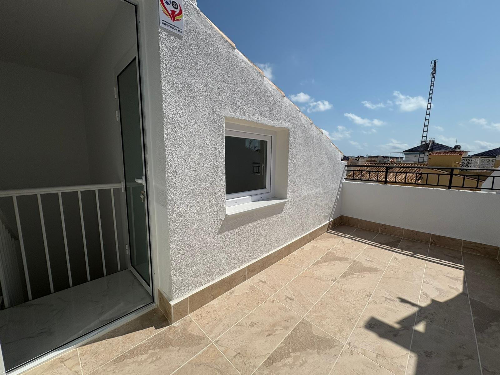 3 Bedroom 2 Bathroom Town House in Torrevieja - Caza De Casa