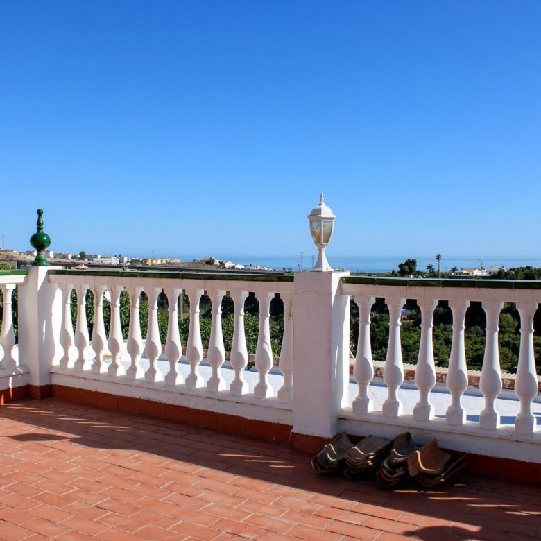 4 Bedroom 2 Bathroom Villa in Nerja - Caza De Casa