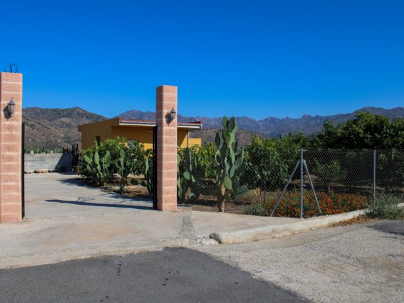 1 Bedroom Villa in Almunecar - Caza De Casa