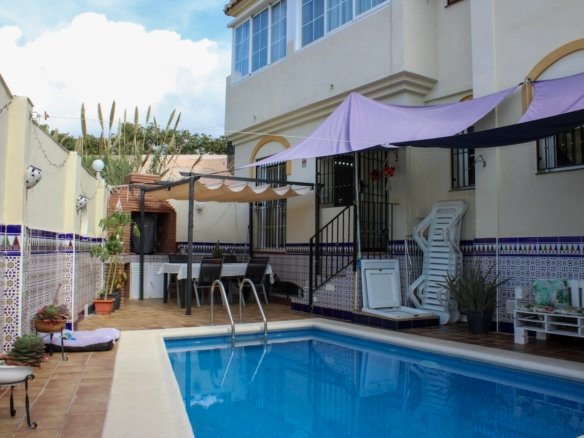 4 Bedroom 4 Bathroom Villa in Nerja - Caza De Casa