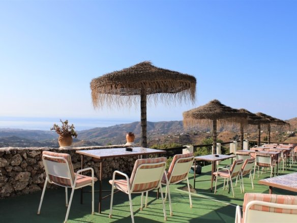 3 Bedroom 3 Bathroom Villa in Frigiliana - Caza De Casa