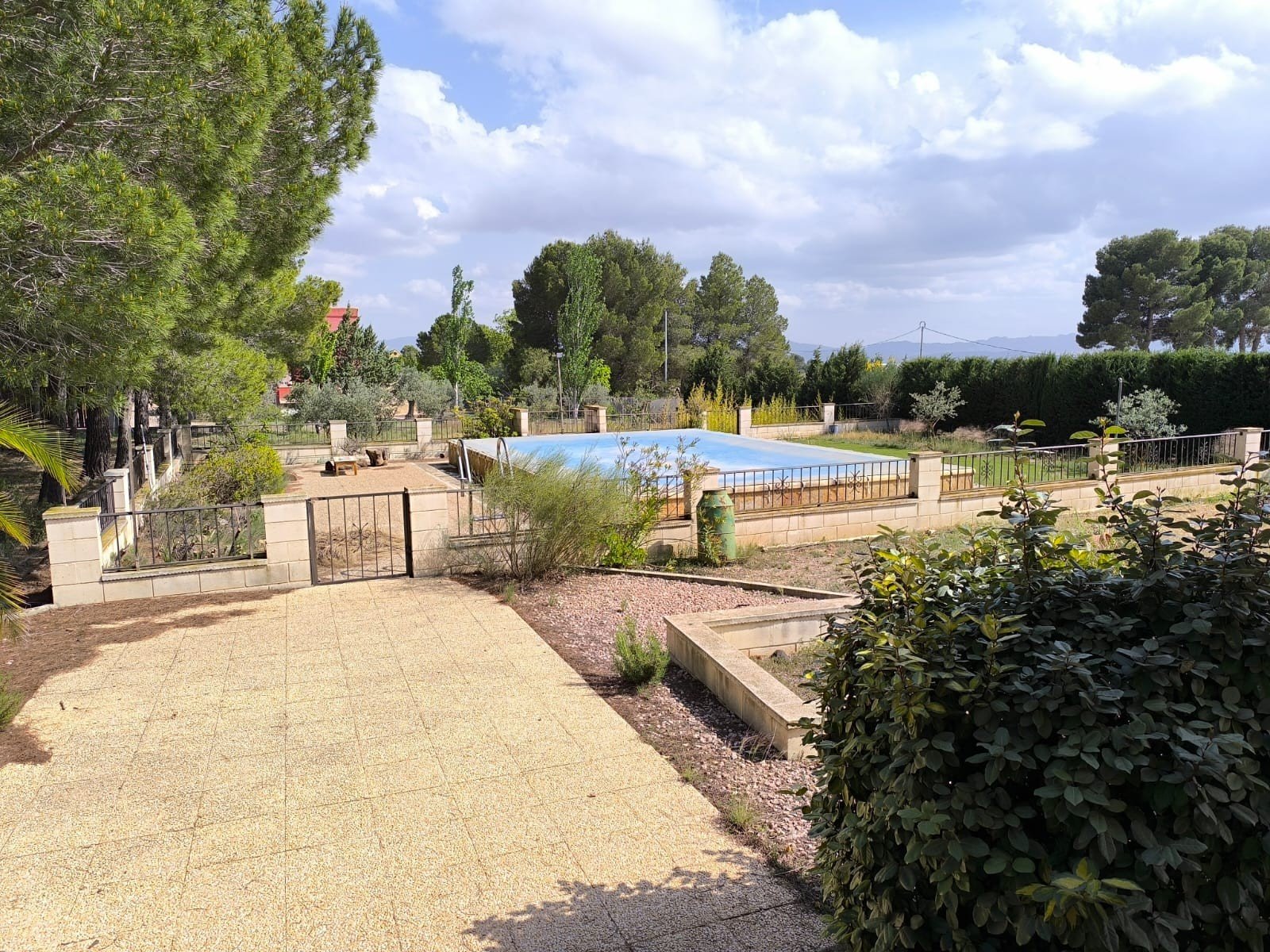 5 Bedroom 2 Bathroom Villa in Yecla - Caza De Casa