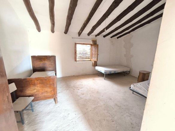 6 Bed 2 Bath Country House in Jumilla - Caza De Casa