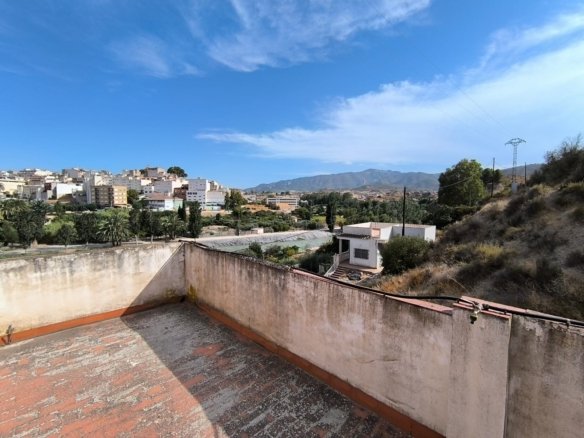5 Bed 2 Bath Country House in Abaran - Caza De Casa