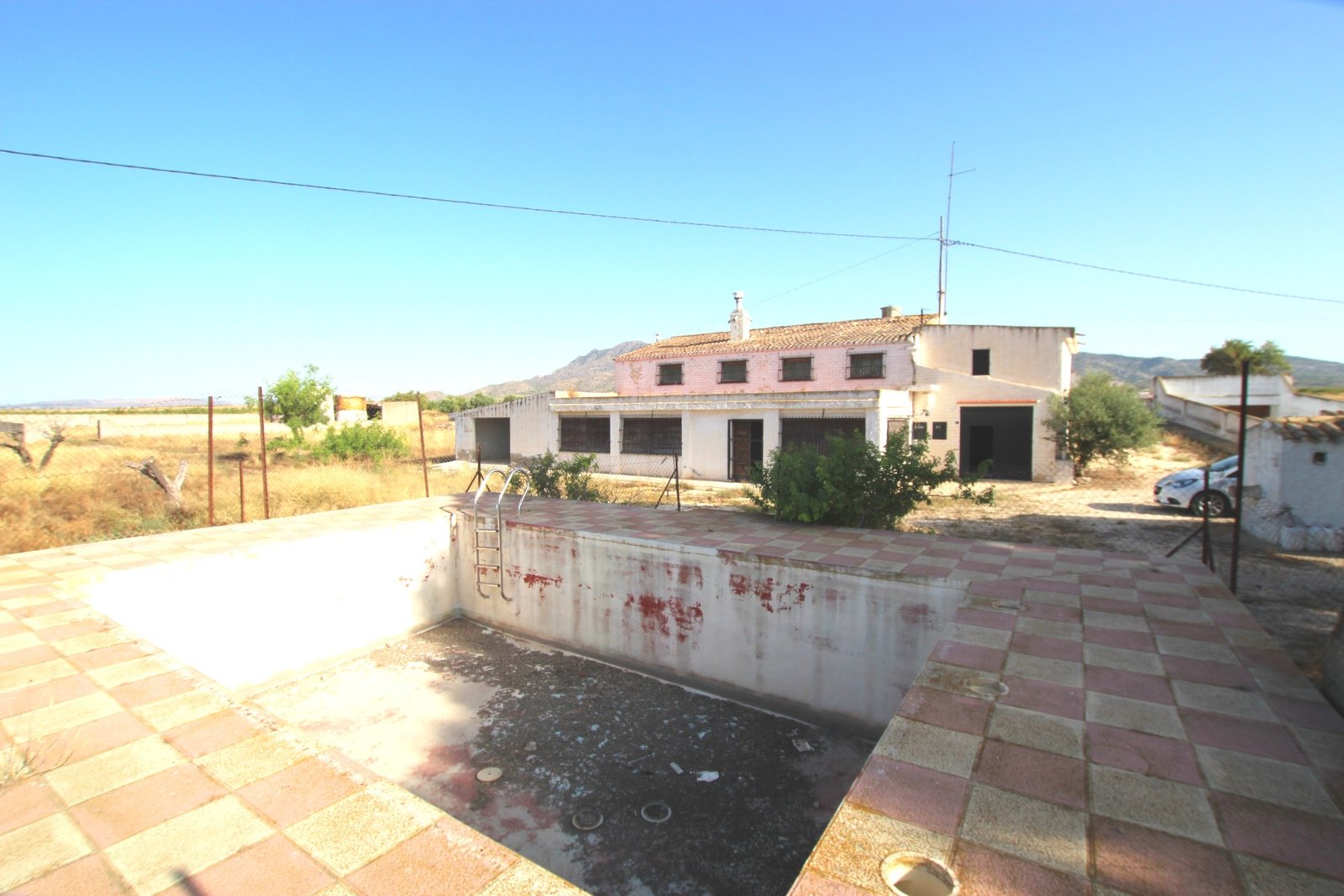 1eea502de1d05aa2 6 Bedroom 2 Bathroom Country House in Torre Del Rico - Caza De Casa